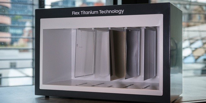 Samsung Galaxy Z - Flex Titanium