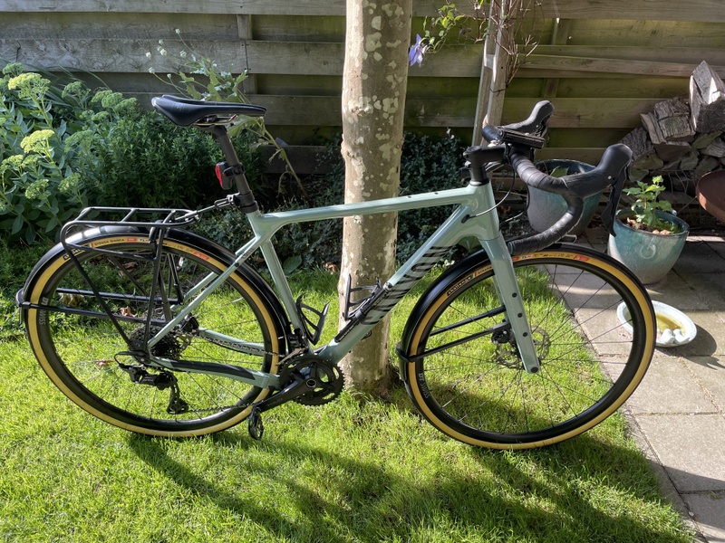 Afbeeldingslocatie: https://tweakers.net/i/QtEaFQHyDu6Aw-wT7rICCLHHGLE=/800x/filters:strip_icc():strip_exif()/f/image/t67bNukjedRop4Q7fI6XdVmr.jpg?f=fotoalbum_large