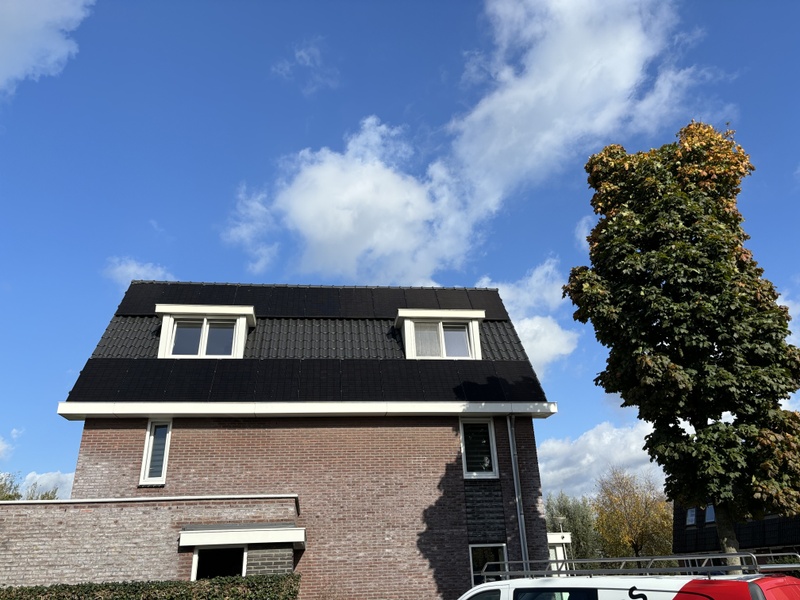 Afbeeldingslocatie: https://tweakers.net/i/QyY-wCSdhYjLGEtM0DUgbTzbYf8=/800x/filters:strip_icc():strip_exif()/f/image/PbPBJmy6VU0ByLVKVpoypZm9.jpg?f=fotoalbum_large