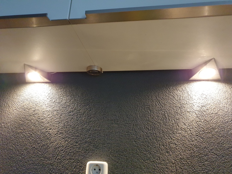 Afbeeldingslocatie: https://tweakers.net/i/R-aZHU8clkFkkIED4CvNm6PVK04=/800x/filters:strip_icc():strip_exif()/f/image/QA2vnmmfHvRWaTfpVuak8uuk.jpg?f=fotoalbum_large