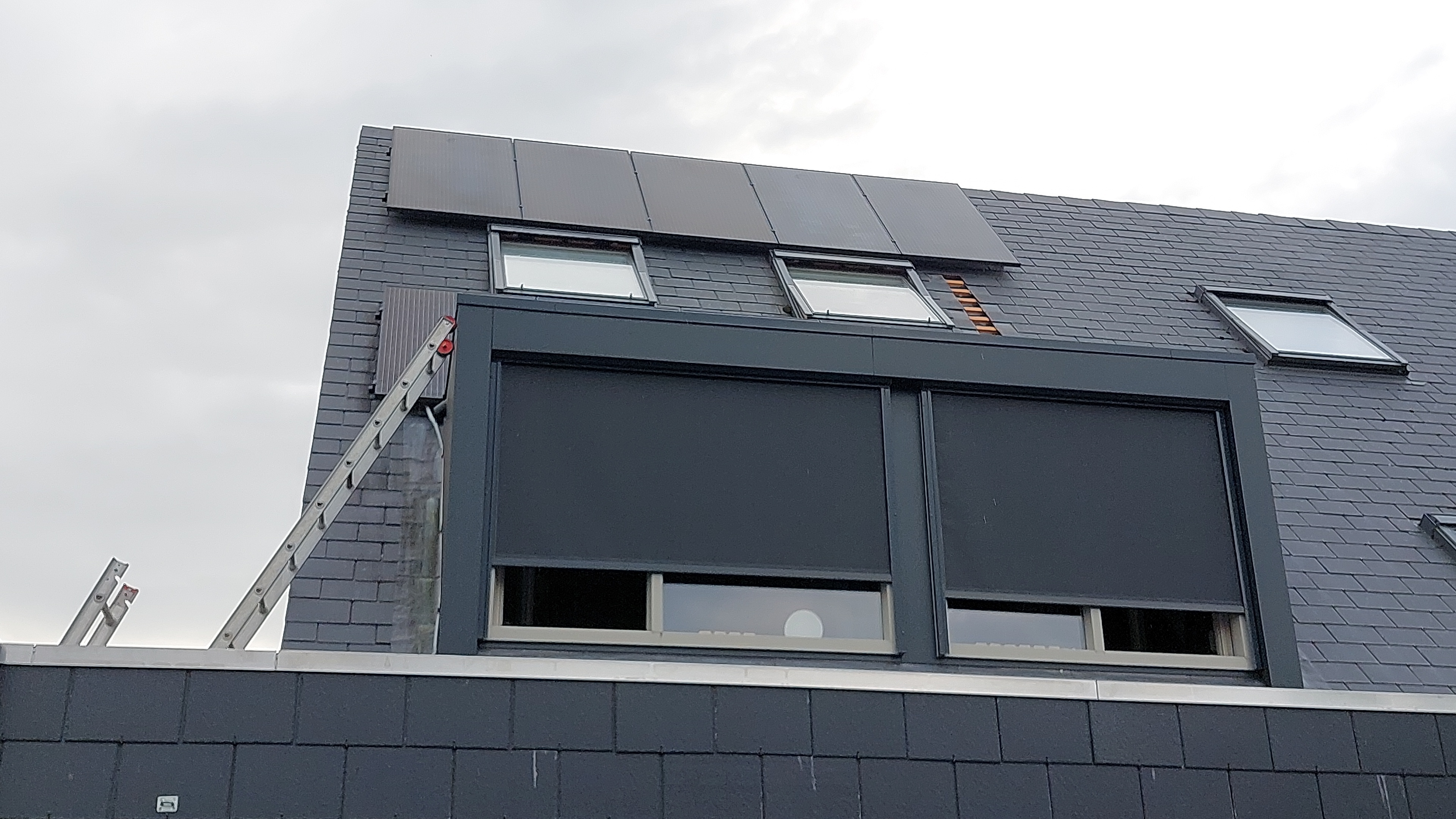 Afbeeldingslocatie: https://tweakers.net/i/R-fM_CSoLtPEQDfsdNV_YMbr1ak=/fit-in/4920x3264/filters:max_bytes(3145728):no_upscale():strip_icc():strip_exif()/f/image/69oMd6yP6f39fQ8pIrC8vyt3.jpg?f=user_large