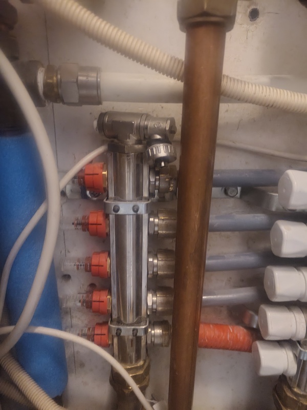 Afbeeldingslocatie: https://tweakers.net/i/R-u2RZNB-50STAOALKAro-0bqXQ=/x800/filters:strip_icc():strip_exif()/f/image/owLGiqXh6S0AnDvNPZSYWp4b.jpg?f=fotoalbum_large