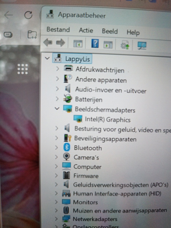 Afbeeldingslocatie: https://tweakers.net/i/R0tBRFB9EZnW__8ddyfiCPN6Gio=/x800/filters:strip_icc():strip_exif()/f/image/GDuhqo93F9Mi8zIn3RVOXjLx.jpg?f=fotoalbum_large