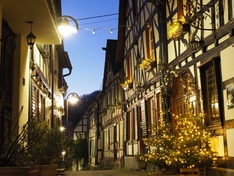 Afbeeldingslocatie: https://tweakers.net/i/R5UIfwuBwPtBF7v6LHbNPWW4Pg8=/234x176/filters:strip_icc():strip_exif()/f/image/dUfv7crJPPgmBwsNLZgPoSkF.jpg?f=fotoalbum_medium