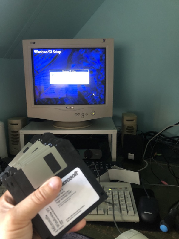 Afbeeldingslocatie: https://tweakers.net/i/R8AdOB98YQ6CIR3ZNbx4ot6x7lw=/x800/filters:strip_icc():strip_exif()/f/image/Qfjn7j0kc8aUgPVQwkIfBWIR.jpg?f=fotoalbum_large