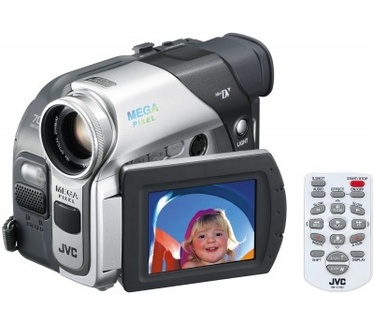 JVC GR-D93E (1.33MP, 10x zoom, f/1.8, SD/miniDV, IS)