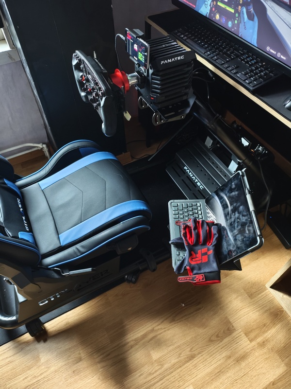 Afbeeldingslocatie: https://tweakers.net/i/R9bwf0zmVbX3CYsV0atV8VFL2is=/x800/filters:strip_icc():strip_exif()/f/image/67G0RsjOQdKWr4d1V7nkH7TQ.jpg?f=fotoalbum_large