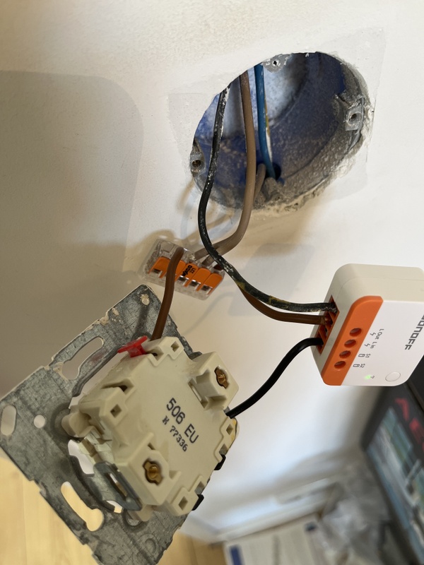 Afbeeldingslocatie: https://tweakers.net/i/R9sgw6bvIDaQ28v9jTM-d_YAuGY=/x800/filters:strip_icc():strip_exif()/f/image/lL8VNf3tfcjV6squKjZL0cf1.jpg?f=fotoalbum_large