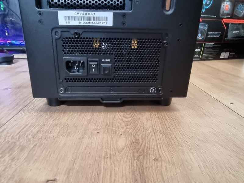 Afbeeldingslocatie: https://tweakers.net/i/RAgzyDIIyhOFYasx8C-LN8OYp98=/800x/filters:strip_icc():strip_exif()/f/image/25noEF3g66RoH3VwGP1cFbHw.jpg?f=fotoalbum_large