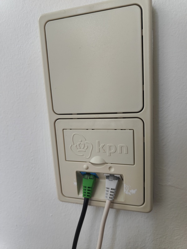 Afbeeldingslocatie: https://tweakers.net/i/RAmJssffdo-igcuCOEBIp6bwUvo=/x800/filters:strip_icc():strip_exif()/f/image/JTVMYdXakT9m8RVk9K2kDT2W.jpg?f=fotoalbum_large