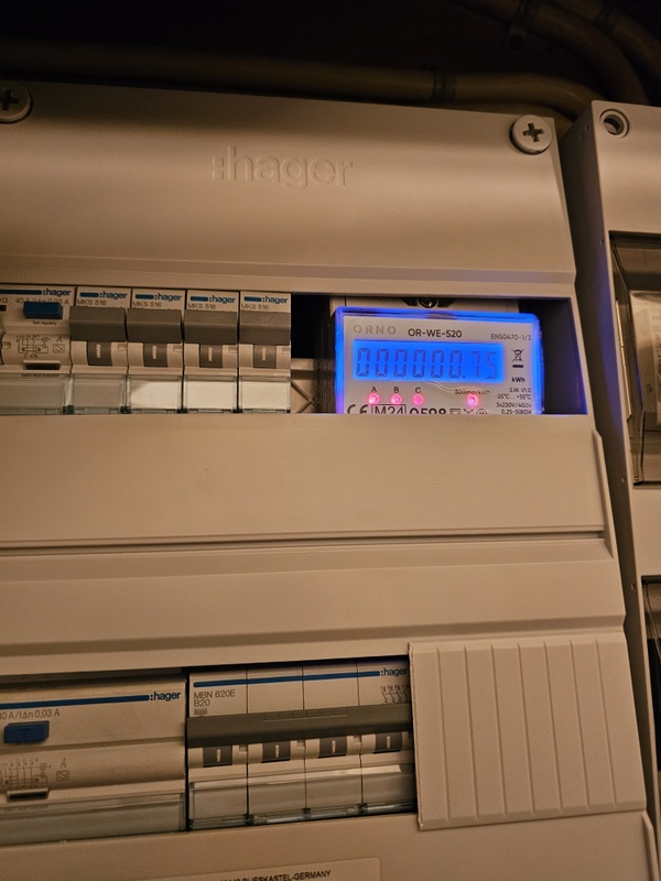 Afbeeldingslocatie: https://tweakers.net/i/RAzMTcO2sAAUnSNTDC7CxbfdCyE=/x800/filters:strip_icc():strip_exif()/f/image/ZcoVfH1n3bGNY2J9rYuHk5xv.jpg?f=fotoalbum_large