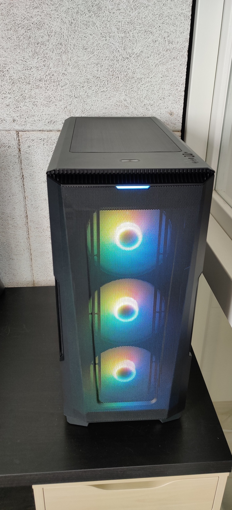 Afbeeldingslocatie: https://tweakers.net/i/RBHxP5S2oRgNqUayRpHfWDhmZek=/800x/filters:strip_icc():strip_exif()/f/image/A1MMlIvQfgovpZK3aBBrMtfo.jpg?f=fotoalbum_large