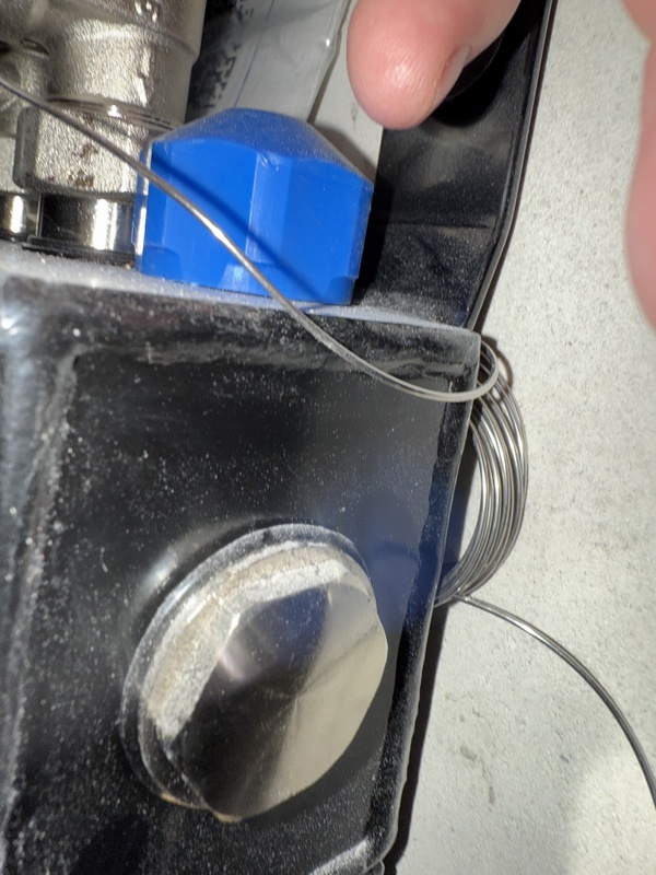 Afbeeldingslocatie: https://tweakers.net/i/RD3BOuIEBXBPebLrVYz9Axngd0w=/x800/filters:strip_icc():strip_exif()/f/image/TOgG6HP4KWrvWrOAuZVJc1MD.jpg?f=fotoalbum_large