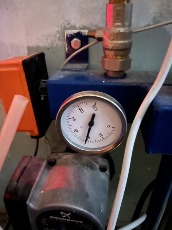 Afbeeldingslocatie: https://tweakers.net/i/RDLqnx8RdWQRCFz--5b4dkQbf1o=/x800/filters:strip_icc():strip_exif()/f/image/hKnvBIFw4kh86SDGBgs9eYma.jpg?f=fotoalbum_large