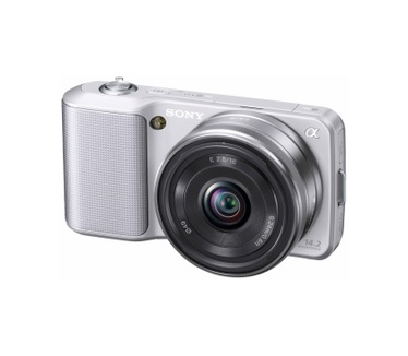 Sony Alpha NEX-3 + 16mm f/2.8 Pancake Lens