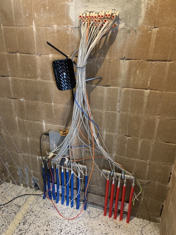 Afbeeldingslocatie: https://tweakers.net/i/RLpUGVknrJK8yP65nf7Sa6aD8cc=/x800/filters:strip_icc():strip_exif()/f/image/E0I0kFtss7esr4FWjvqzbRhl.jpg?f=fotoalbum_large