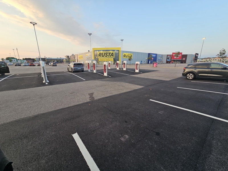 Afbeeldingslocatie: https://tweakers.net/i/RMkCKygoc2PFcynxIwpCEOpNQEw=/800x/filters:strip_icc():strip_exif()/f/image/fFeE1pkJjHULS4IXnnXjAM5e.jpg?f=fotoalbum_large
