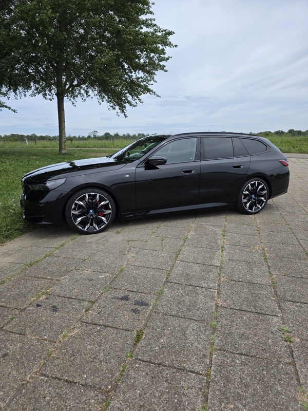 Afbeeldingslocatie: https://tweakers.net/i/RTDlmUAcgnagApp6fK05UD-XmHw=/x800/filters:strip_icc():strip_exif()/f/image/l1Z7qdtZanSGxBUOarDdVJ8P.jpg?f=fotoalbum_large