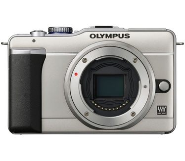 Olympus PEN E-PL1 + M.ZD ED 14-42mm + M.ZD ED 40-150mm Zilver