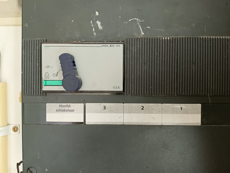 Afbeeldingslocatie: https://tweakers.net/i/RV6-78pRywDRnp9WJb9FIw2PLoc=/800x/filters:strip_icc():strip_exif()/f/image/xKEI13khnrZ3NhknhmoBXJFp.jpg?f=fotoalbum_large