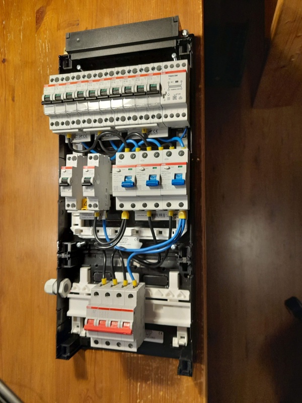 Afbeeldingslocatie: https://tweakers.net/i/RXtwpAey5JVLmF3vNN9EHUHFleo=/x800/filters:strip_icc():strip_exif()/f/image/gx2eBcgwxHbhlcE7Ne2MypOD.jpg?f=fotoalbum_large