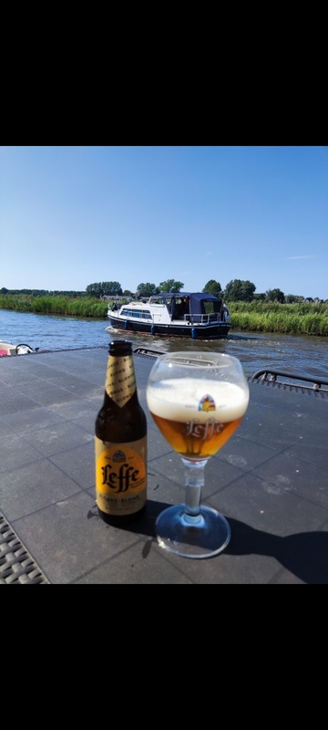 Afbeeldingslocatie: https://tweakers.net/i/RaEWSzQxS30Oh-4wsbO5U5UO93U=/x800/filters:strip_icc():strip_exif()/f/image/QkyEv8GFKQ5Nb6qlKTT0Vqzq.jpg?f=fotoalbum_large