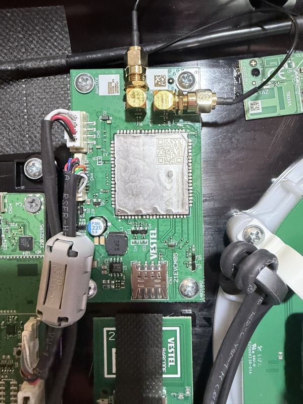 Afbeeldingslocatie: https://tweakers.net/i/ReQ3-crRsVn2YBh3nqrWEOe7jXo=/x800/filters:strip_icc():strip_exif()/f/image/qX1I8NYJqi5ddUNj9W72dC46.jpg?f=fotoalbum_large