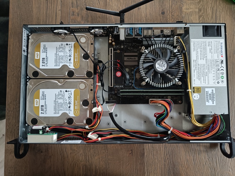 Afbeeldingslocatie: https://tweakers.net/i/Rhc8H9coLzYibRzB3JKmD8pWv7M=/800x/filters:strip_icc():strip_exif()/f/image/PBooInPpst2bj9XJqgg4TOi3.jpg?f=fotoalbum_large