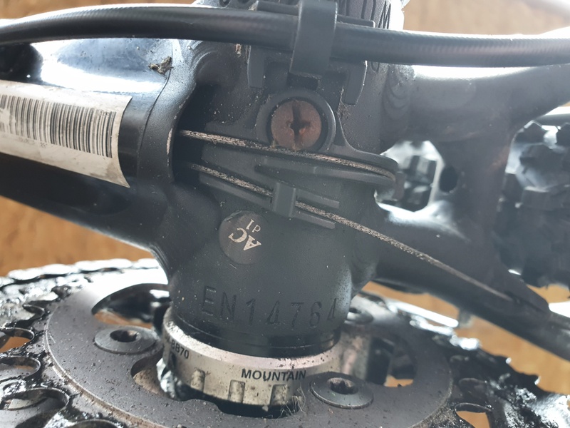 Afbeeldingslocatie: https://tweakers.net/i/RnwdJM8kpv7jN_yDjgQqGFkqACY=/800x/filters:strip_icc():strip_exif()/f/image/dP504D6qWYjqsSnJfcauMIVT.jpg?f=fotoalbum_large