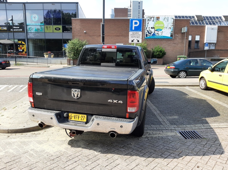 Afbeeldingslocatie: https://tweakers.net/i/RqoeTANJ93bt5na1s29eWv3kGrU=/800x/filters:strip_icc():strip_exif()/f/image/ivhRsGGRybLeZzVlf2ziyRgQ.jpg?f=fotoalbum_large