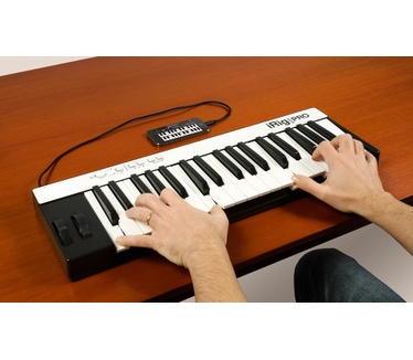IK Multimedia iRig KEYS PRO