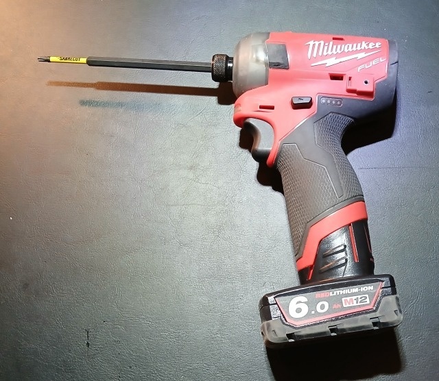 Afbeeldingslocatie: https://tweakers.net/i/Rs_GlpsdTXLyebQ7TMmslShE-oI=/fit-in/4920x3264/filters:max_bytes(3145728):no_upscale():strip_icc():strip_exif()/f/image/KOTtNFFto53bhdBRjdd5FwqF.jpg?f=user_large