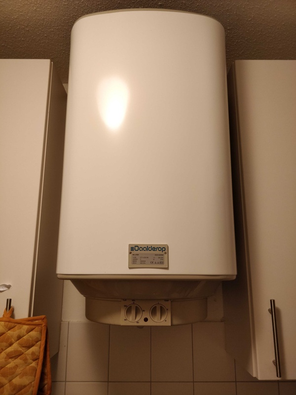 Afbeeldingslocatie: https://tweakers.net/i/RtD1NOrTvC9JYP8LZmrK7GtUu8M=/x800/filters:strip_icc():strip_exif()/f/image/0Zt5W2dL21gODkxL73dpPK2p.jpg?f=fotoalbum_large