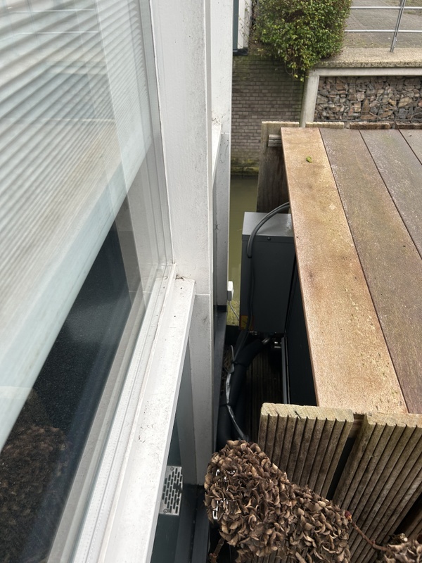 Afbeeldingslocatie: https://tweakers.net/i/RuHY7zXPmPhUin5gyt9_GD8yubw=/x800/filters:strip_icc():strip_exif()/f/image/9pb3JjkCj7n0bvSxIs3xottJ.jpg?f=fotoalbum_large