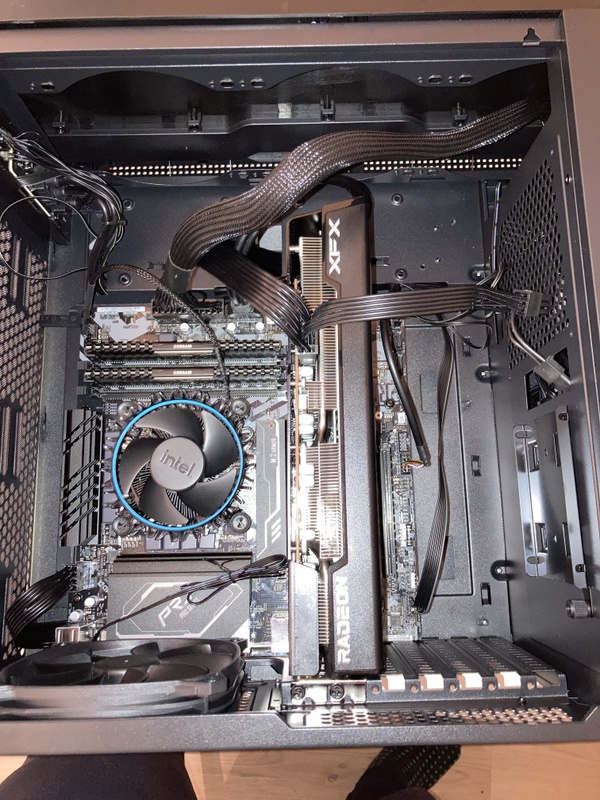 Afbeeldingslocatie: https://tweakers.net/i/RzqiUt3BOm19pclyMvJ89Nj1SbI=/x800/filters:strip_icc():strip_exif()/f/image/hazbeTvc37s6YDXbhmf2ASr3.jpg?f=fotoalbum_large