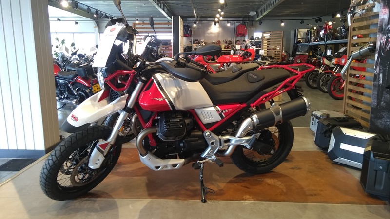 Afbeeldingslocatie: https://tweakers.net/i/S-MXkp8Oy5F3WWja6eC8chGHyuU=/800x/filters:strip_icc():strip_exif()/f/image/wVI4rw5lEJnOdkvduFHqcW2s.jpg?f=fotoalbum_large