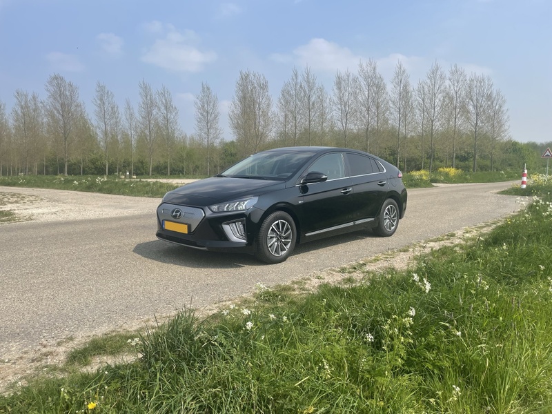 Afbeeldingslocatie: https://tweakers.net/i/S0IPMWT91Ig9jBCq_-2ZVklQ_JE=/800x/filters:strip_icc():strip_exif()/f/image/hOmhsj4yctpUzFI373UbbWSN.jpg?f=fotoalbum_large