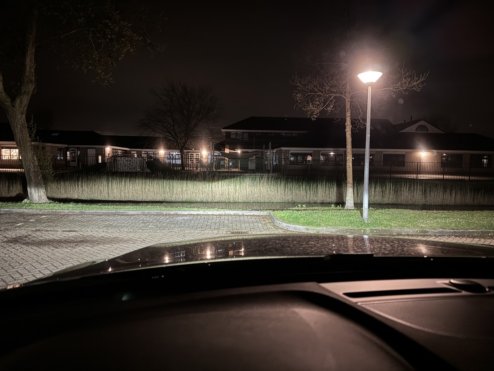 Afbeeldingslocatie: https://tweakers.net/i/S5YzqsC17-SEHhuuure6-E0AbuQ=/full-fit-in/4920x3264/filters:max_bytes(3145728):no_upscale():strip_icc():fill(white):strip_exif()/f/image/qiaiv1s4UJb0cyrIWaNL85y0.jpg?f=user_large