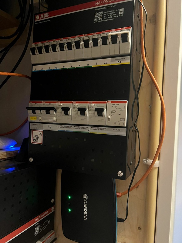 Afbeeldingslocatie: https://tweakers.net/i/S6-YWtdctYpEegfzhJIDb-_vtYQ=/x800/filters:strip_icc():strip_exif()/f/image/bVk0GVeATiGjiTkrP5mdj0Iu.jpg?f=fotoalbum_large