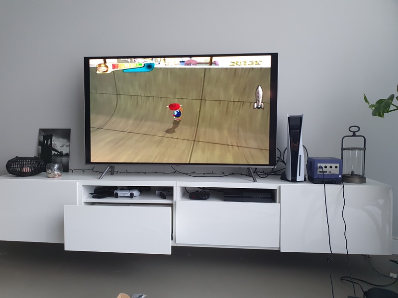 Afbeeldingslocatie: https://tweakers.net/i/S9J2moPb-kcl2bUZfZXHHEEk4eA=/800x/filters:strip_icc():strip_exif()/f/image/OQyQVyCwmIbEikYv4Jv8zu11.jpg?f=fotoalbum_large