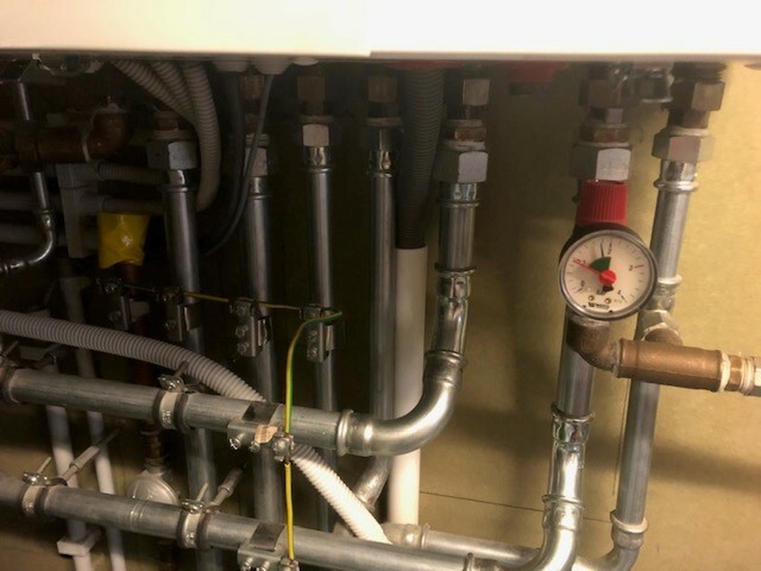 Afbeeldingslocatie: https://tweakers.net/i/S9g6_suAU2r1xHULZmIyaUevtEA=/full-fit-in/4920x3264/filters:max_bytes(3145728):no_upscale():strip_icc():fill(white):strip_exif()/f/image/XdGuVDUs8afhyrin9Lyo6tey.jpg?f=user_large