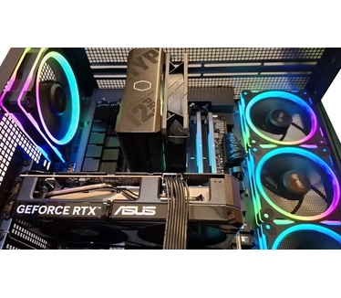 Azerty Azerty Gaming Essential Ti Powered by ASUS - Ryzen 5 7500X3D Beoordeling (0) ASUS GeForce RTX 5060 Ti 8G - 16 GB DDR5