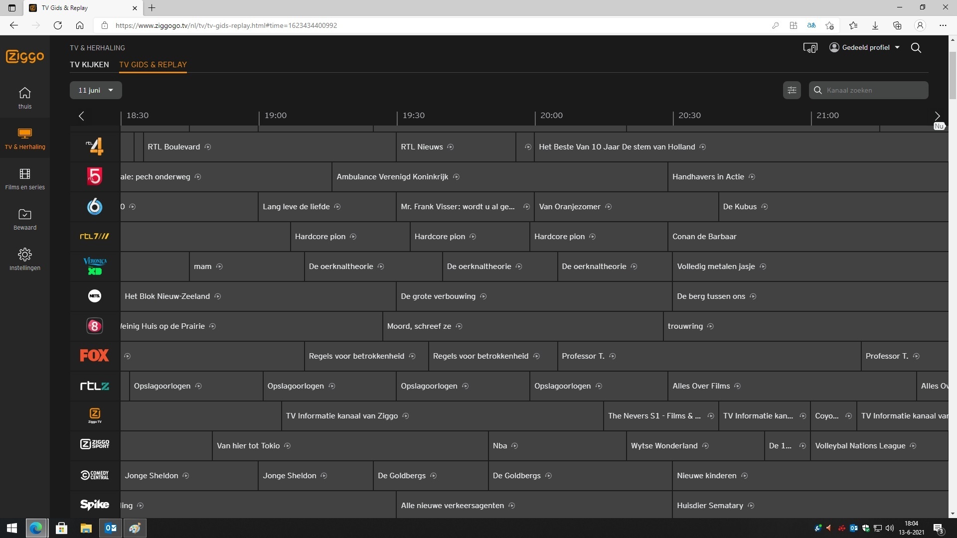 Afbeeldingslocatie: https://tweakers.net/i/SGVfAAb6eE75GIvUxPp_dOXBjv4=/full-fit-in/4920x3264/filters:max_bytes(3145728):no_upscale():strip_icc():fill(white):strip_exif()/f/image/3BUUEzjlsvZ5yBB5DtP4h1t9.jpg?f=user_large