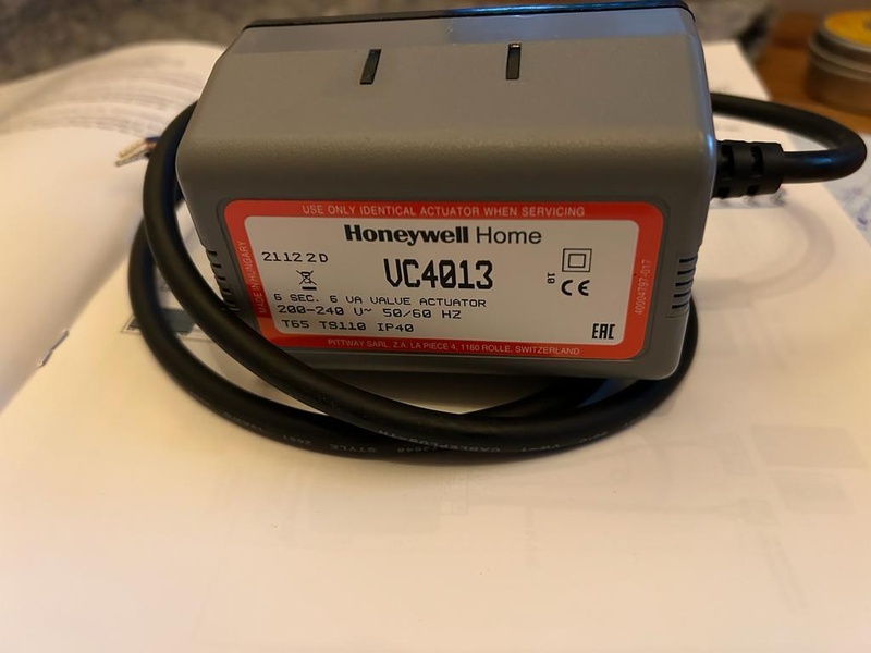 Afbeeldingslocatie: https://tweakers.net/i/SHWQ4w4PqnEsiXUtyxesWNRNkN0=/800x/filters:strip_icc():strip_exif()/f/image/iUs1GWjBkucoAXa5SrwTdxDU.jpg?f=fotoalbum_large