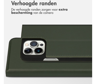 Accezz Premium Leather Slim Bookcase iPhone 13 Pro Max - Groen