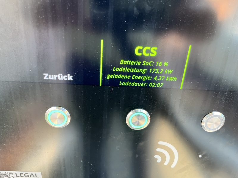 Afbeeldingslocatie: https://tweakers.net/i/SOShpockvl-_7k594rdCdNWTCis=/800x/filters:strip_icc():strip_exif()/f/image/oTo9jOpCTbA5m9plgZ43oKyG.jpg?f=fotoalbum_large
