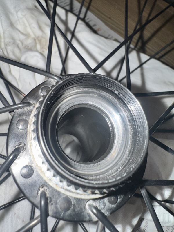 Afbeeldingslocatie: https://tweakers.net/i/SURjiURm2vlJBrX4Myf8rXxylFc=/x800/filters:strip_icc():strip_exif()/f/image/Nhrp5Qs6MUbuoeGPs7voFdaT.jpg?f=fotoalbum_large