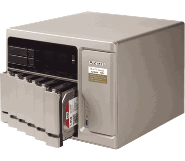 QNAP TS-877 (Ryzen 7-1700, 16GB ram)