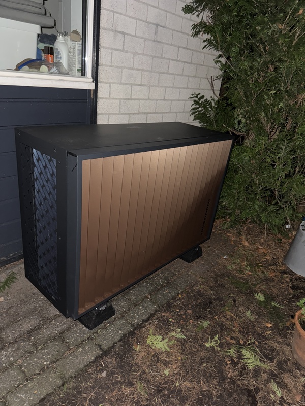 Afbeeldingslocatie: https://tweakers.net/i/SZ3n4LyqahYyRqo6t7QB18zdrE8=/x800/filters:strip_icc():strip_exif()/f/image/lQsnOhgIRzM46hrY9LCDappJ.jpg?f=fotoalbum_large