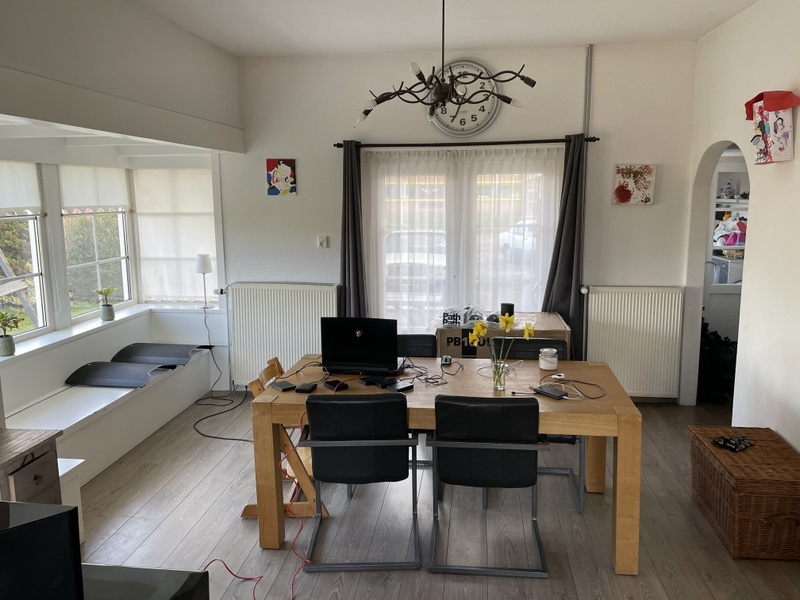 Afbeeldingslocatie: https://tweakers.net/i/SZZ5aHwebvd0N4PZPuAoPkN3Apg=/800x/filters:strip_icc():strip_exif()/f/image/gVGjsqS42EjqWhawq1ls4sGA.jpg?f=fotoalbum_large